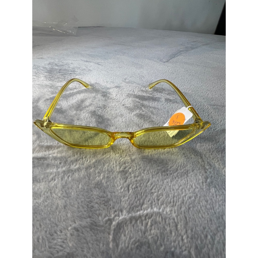 Nordstrom BP Yellow Cat Eye‎ Sunglasses Translucent Retro Slim Frame BP5MR15SP21